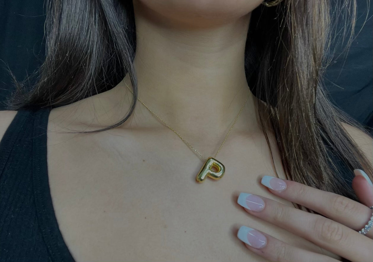 祐天寺 あるじゃん Initial Balloon l チェーン付 匿名 Balloon Initial Necklace – Alexandra Madison