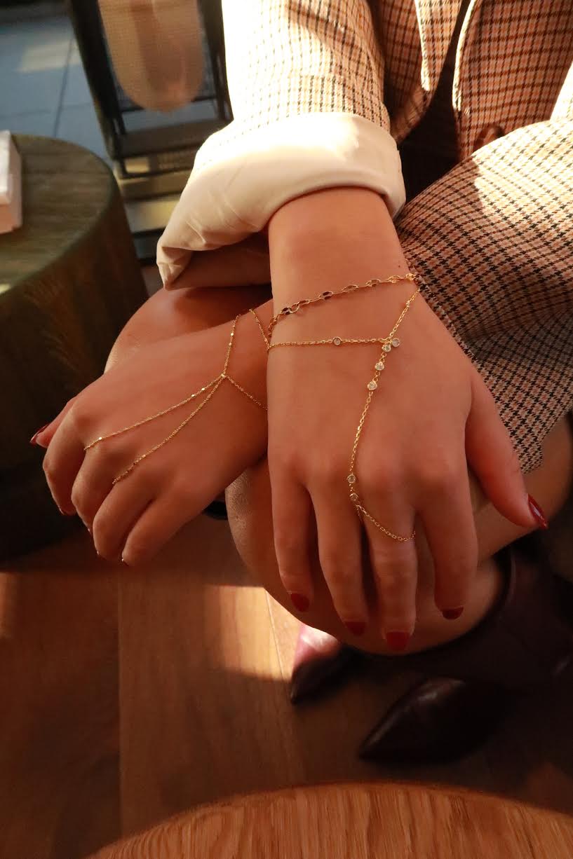 The Classic Hand Chain