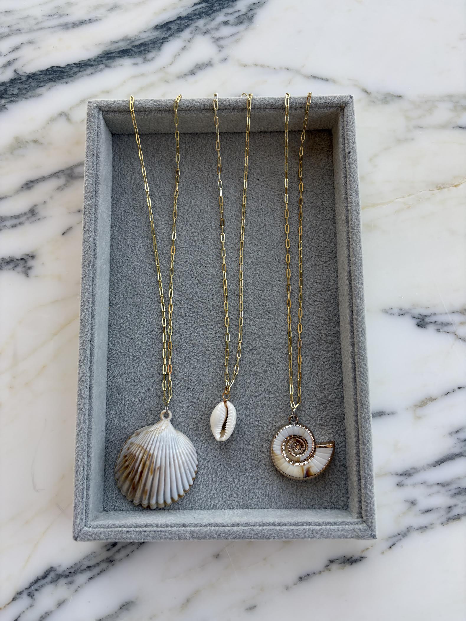 Twist Shell necklace