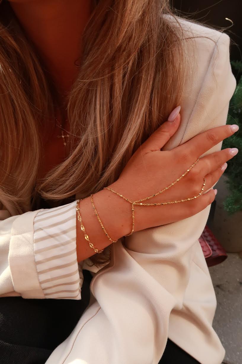 The Forever Linked Hand Chain